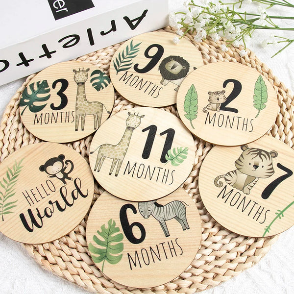 7pcs Wooden Baby Milestone Cards Jungle Animals Theme Photography